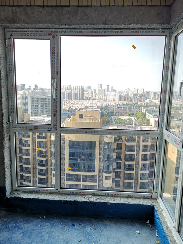 通風(fēng)窗_西安斷橋門定制_陜西陽光房價(jià)格